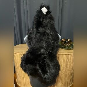 Caracilia Luxurious Black Faux Fur Pull Through Scarf